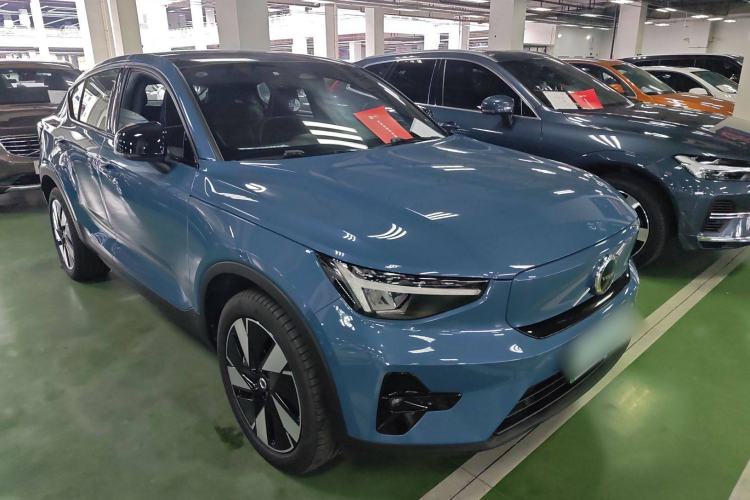 Used Volvo C40 2024 Long-Range Version Exterior 2