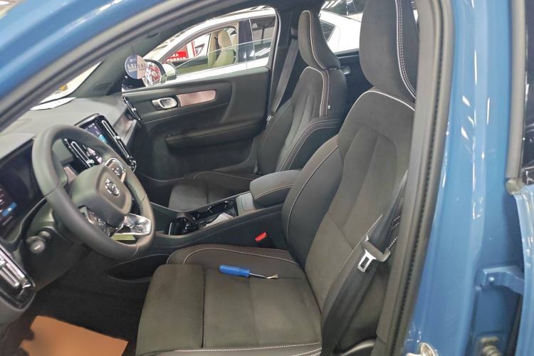 Used Volvo C40 2024 Long-Range Version Left Front Seat