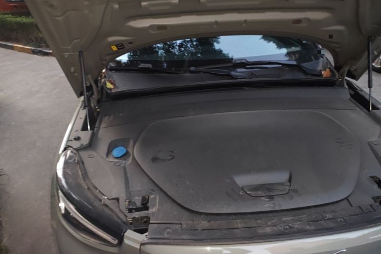 Used Volvo C40 2022 Long-Range PRO Version Engine Bay Right