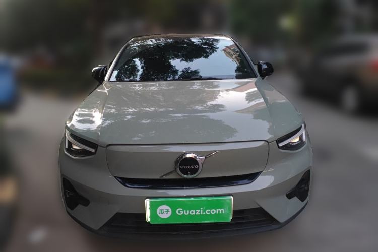 Used Volvo C40 2022 Long-Range PRO Version Front