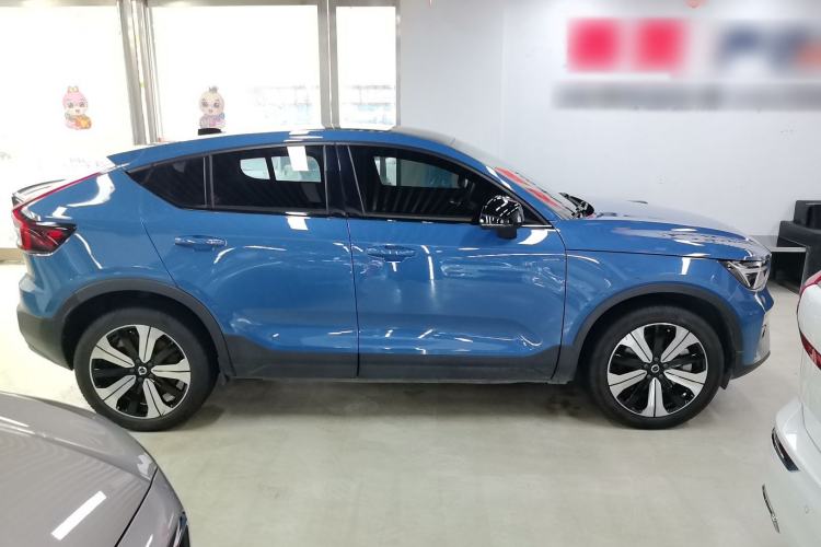 Used Volvo C40 2022 Long-Range PRO Version Exterior 2