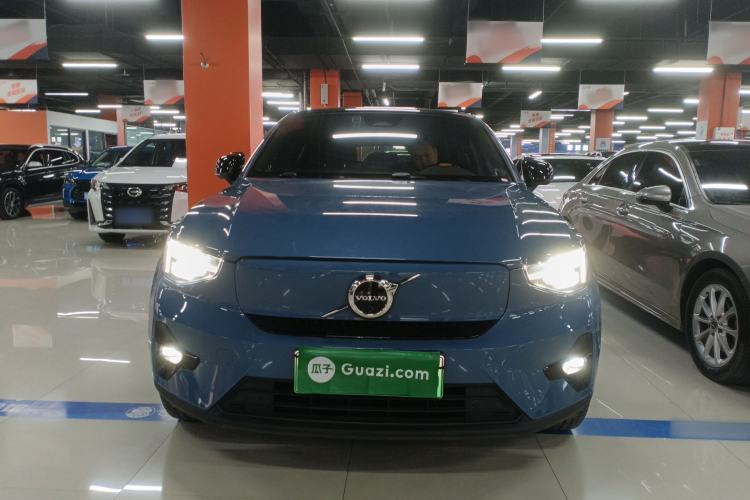 Used Volvo C40 2022 Long-Range PRO Version Front
