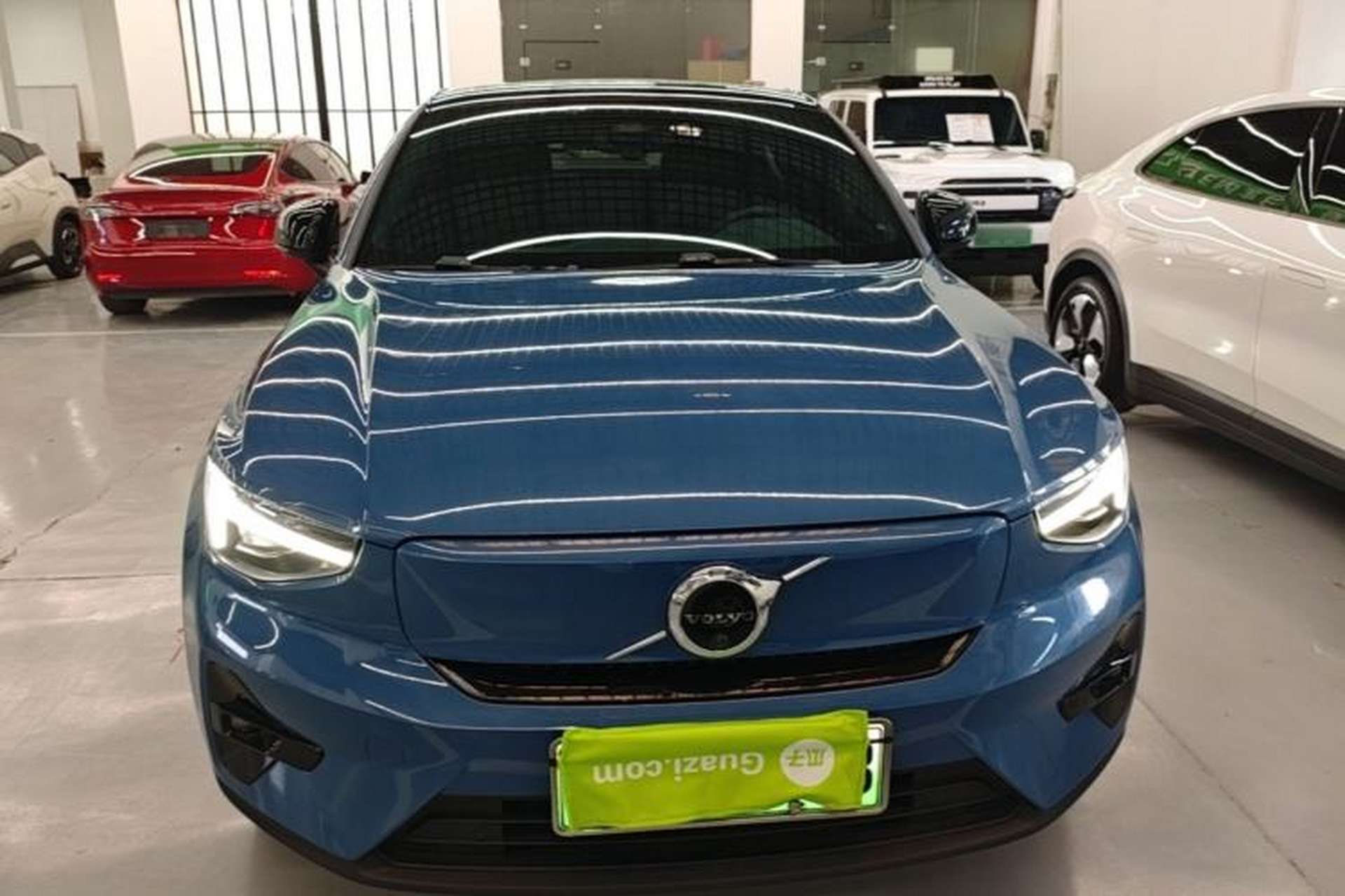 Used Volvo C40 2022 Long-Range PRO Version Front