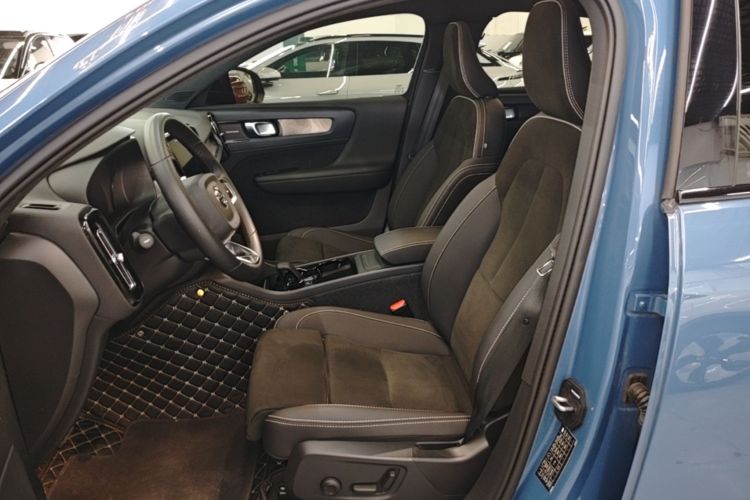 Used Volvo C40 2022 Long-Range PRO Version Left Front Seat