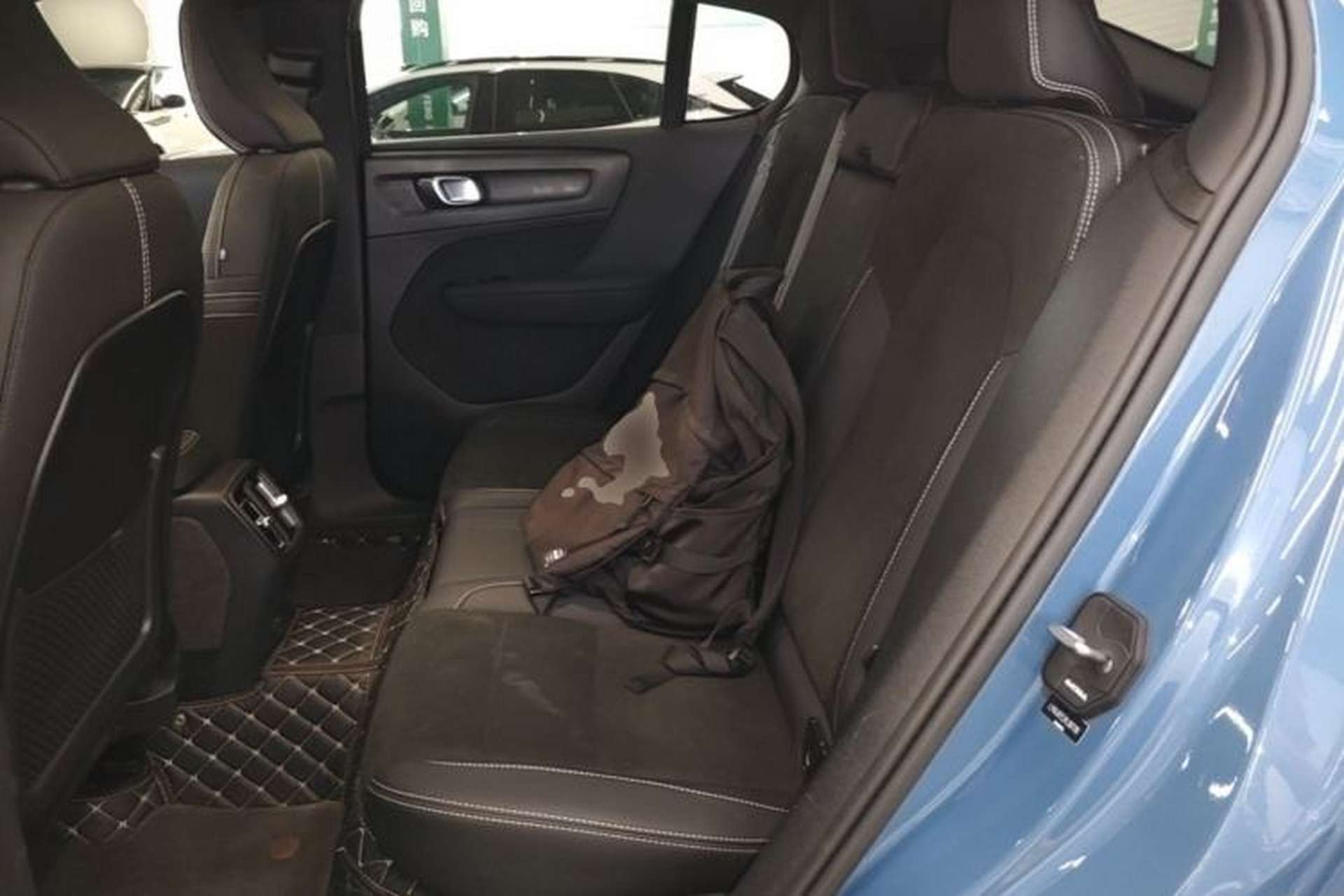 Used Volvo C40 2022 Long-Range PRO Version Left Rear Seat