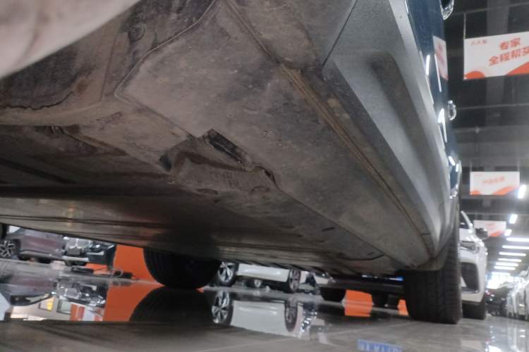 Used Volvo C40 2022 Long-Range PRO Version Left Side Sill