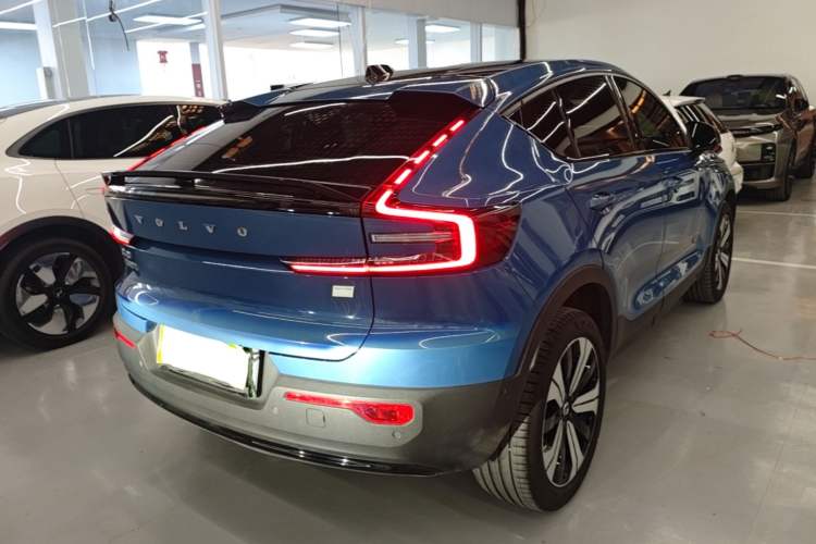 Used Volvo C40 2022 Long-Range PRO Version Rear Right 45 Deg