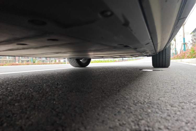 Used Volvo C40 2022 Long-Range Version Chassis Rear Right
