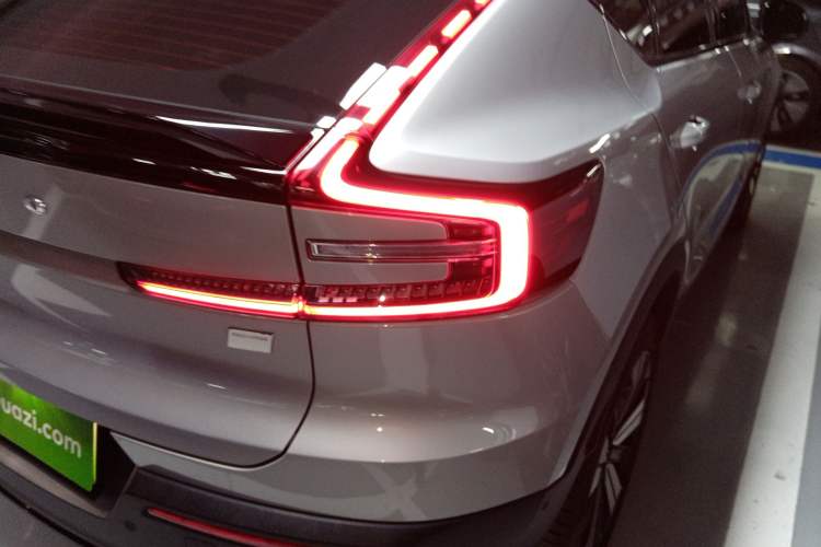 Used Volvo C40 2022 Long-Range PRO Version Exterior 6