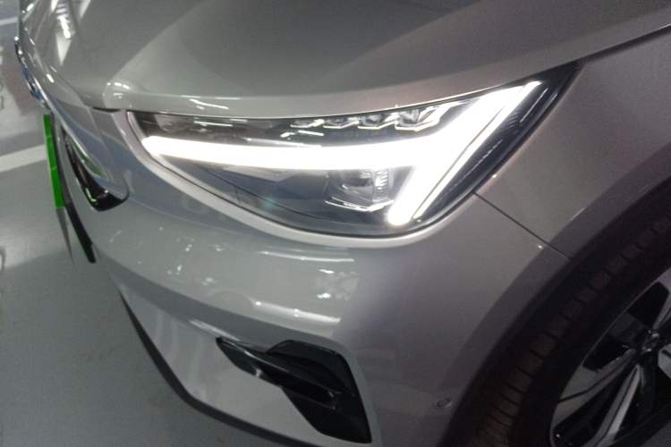 Used Volvo C40 2022 Long-Range PRO Version Left Front Headlight
