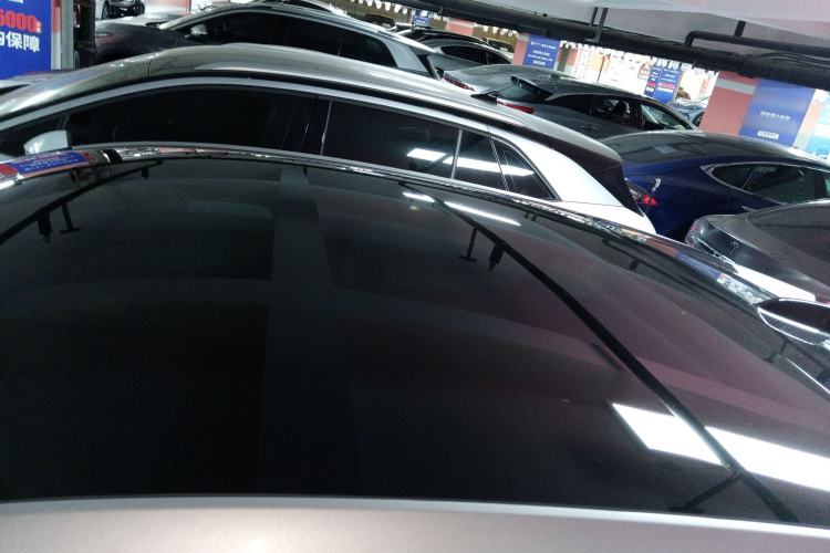 Used Volvo C40 2022 Long-Range PRO Version Roof