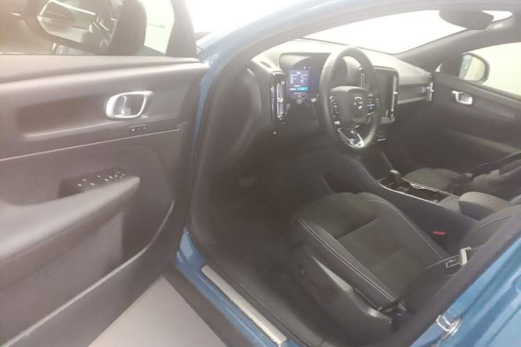 Used Volvo C40 2023 Long-Range Version Driver Seat