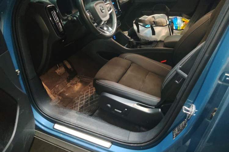 Used Volvo C40 2023 Long-Range PRO Version Driver Seat