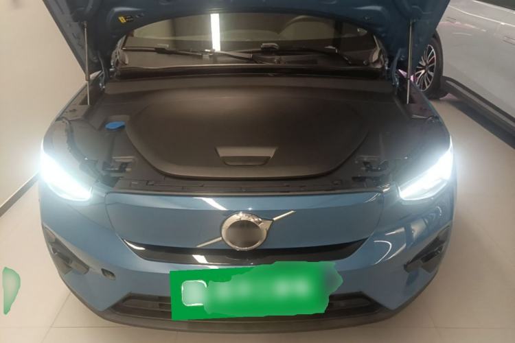 Used Volvo C40 2023 Long-Range Version Engine Bay