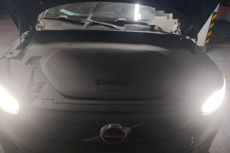 Used Volvo C40 2023 Long-Range PRO Version Engine Bay
