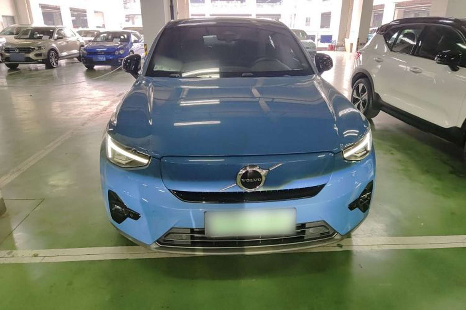 Used Volvo C40 2023 Long-Range Version Front