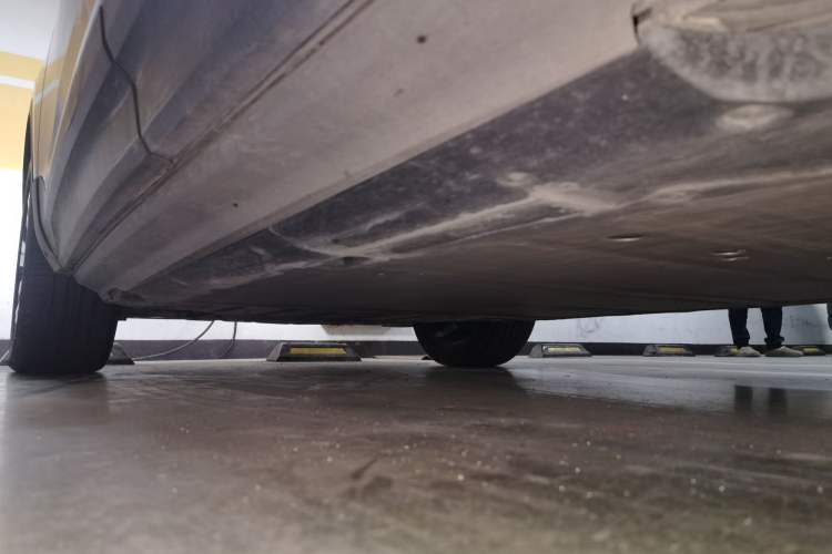 Used Volvo C40 2023 Long-Range PRO Version Chassis Rear Left