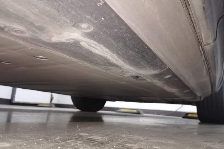 Used Volvo C40 2023 Long-Range PRO Version Chassis Rear Right