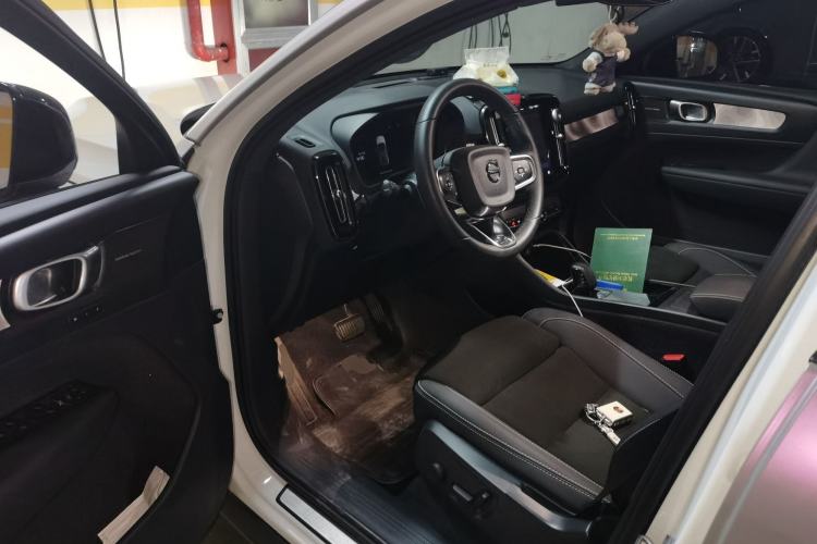Used Volvo C40 2023 Long-Range PRO Version Driver Seat