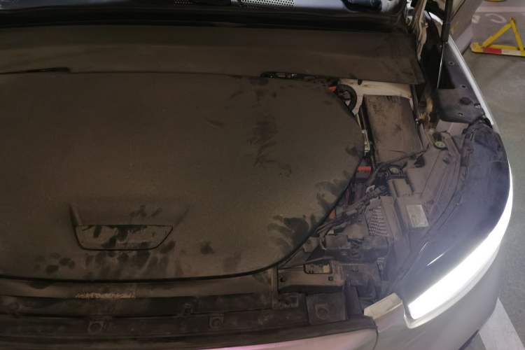 Used Volvo C40 2023 Long-Range PRO Version Engine Bay Left
