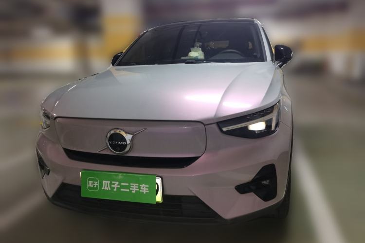 Used Volvo C40 2023 Long-Range PRO Version Front