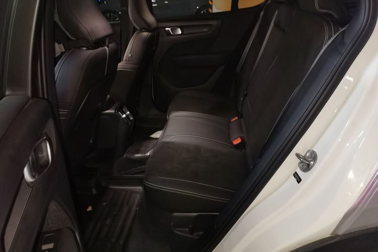 Used Volvo C40 2023 Long-Range PRO Version Left Rear Seat