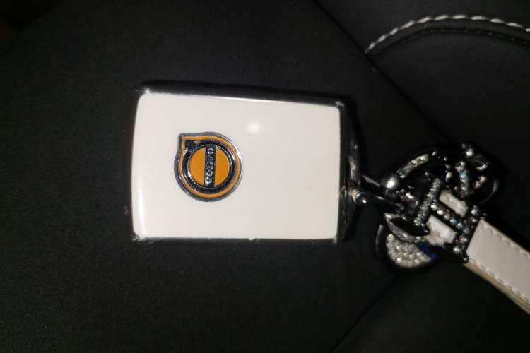 Used Volvo C40 2023 Long-Range PRO Version Vehicle Key