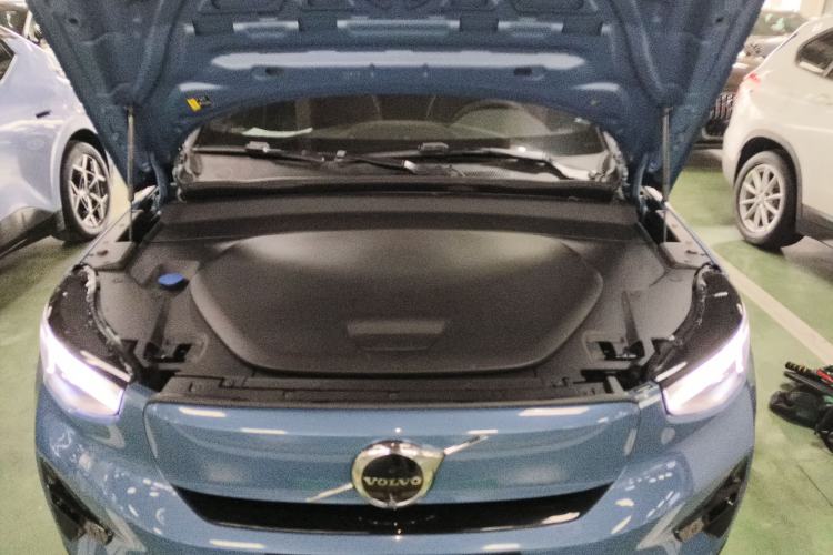 Used Volvo C40 2024 Long-Range PRO Version Engine Bay