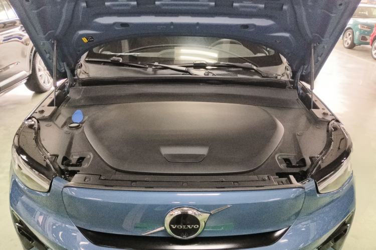 Used Volvo C40 2024 Long-Range PRO Version Engine Bay