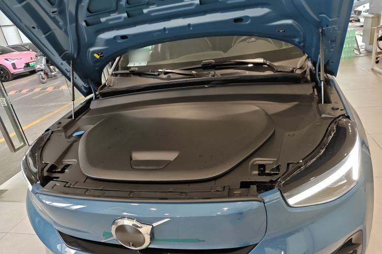 Used Volvo C40 2024 Long-Range PRO Version Engine Bay