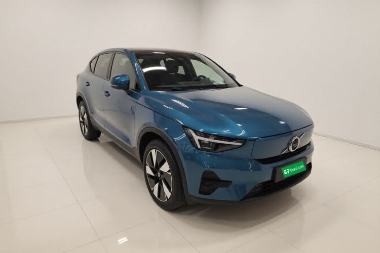 Used Volvo C40 2024 Long-Range PRO Version Exterior 1