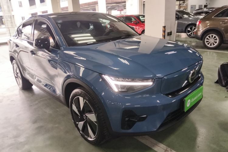 Used Volvo C40 2024 Long-Range PRO Version Exterior 1