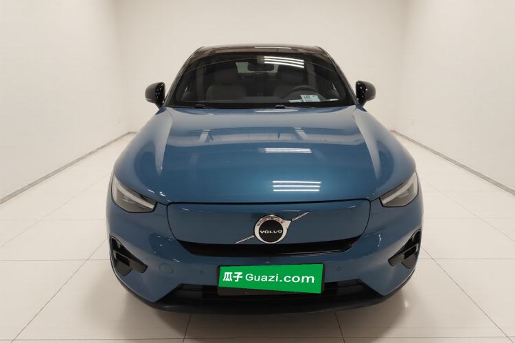 Used Volvo C40 2024 Long-Range PRO Version Front