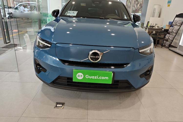 Used Volvo C40 2024 Long-Range PRO Version Front