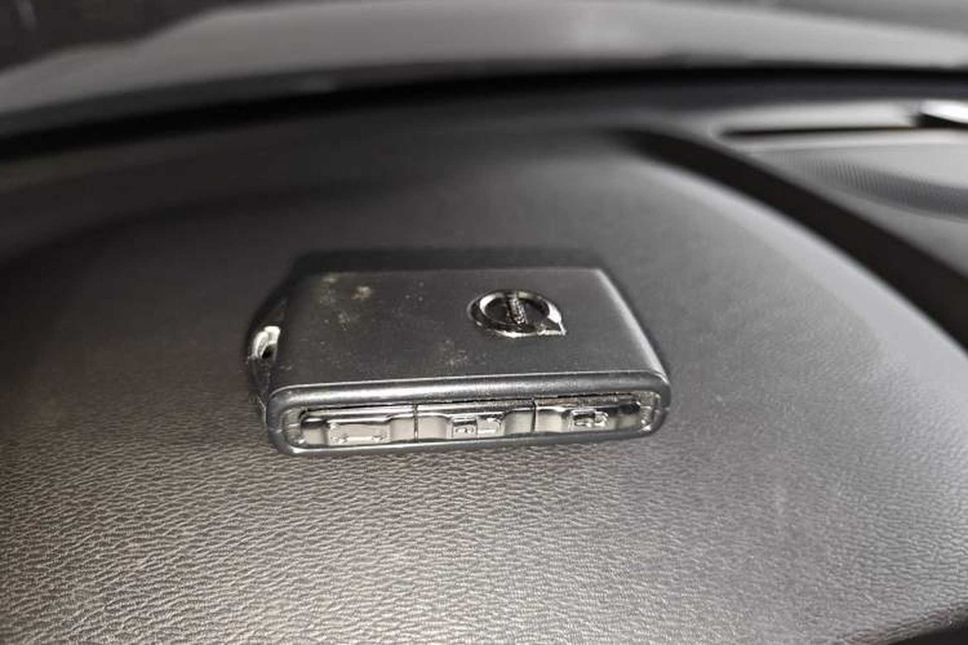 Used Volvo C40 2024 Long-Range PRO Version Interior 1