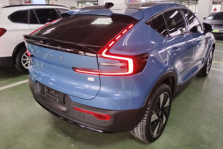 Used Volvo C40 2024 Long-Range PRO Version Rear Right 45 Deg