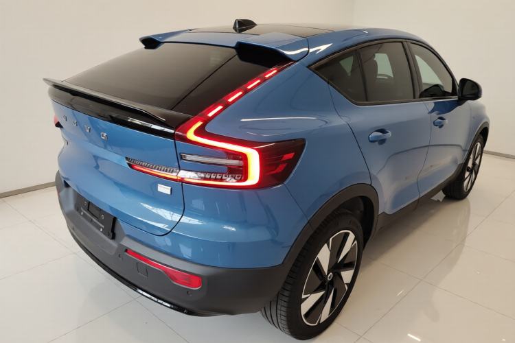 Used Volvo C40 2024 Long-Range PRO Version Rear Right 45 Deg
