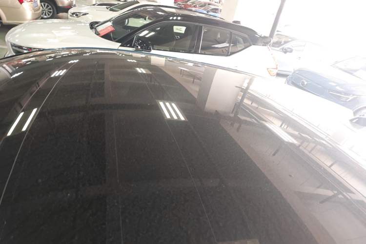 Used Volvo C40 2024 Long-Range PRO Version Roof