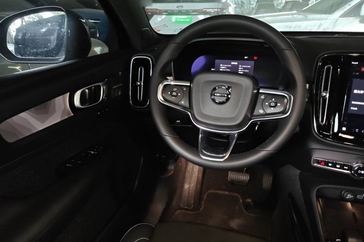 Used Volvo C40 2024 Long-Range PRO Version Steering Wheel