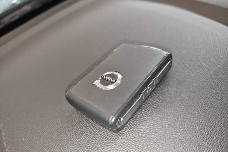 Used Volvo C40 2024 Long-Range PRO Version Vehicle Key