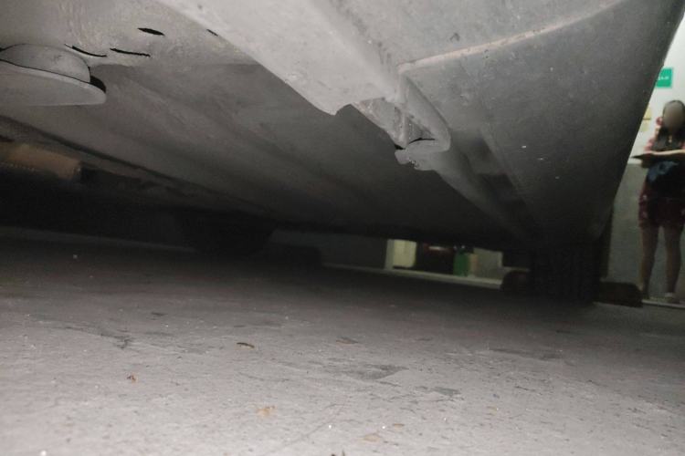 Used Volvo C70 2010 2.5T T5 Chassis Front Left