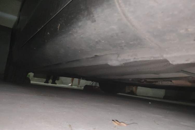 Used Volvo C70 2010 2.5T T5 Chassis Front Right
