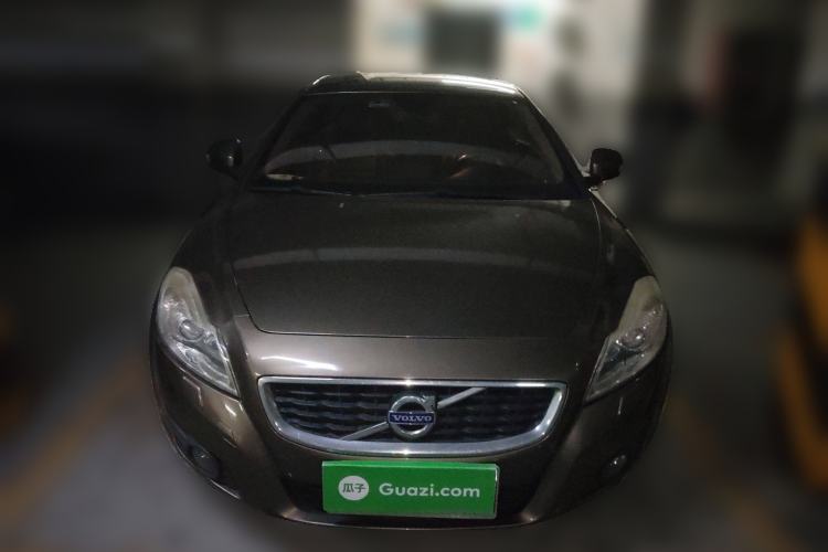 Used Volvo C70 2010 2.5T T5 Front