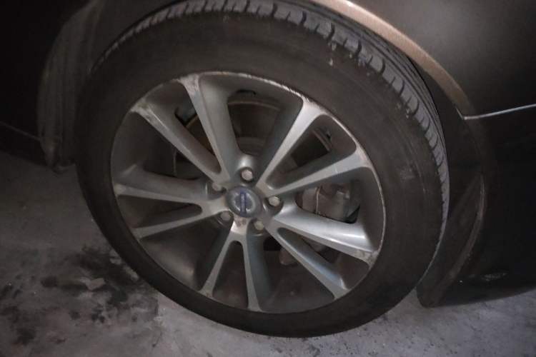 Used Volvo C70 2010 2.5T T5 Right Front Wheel Hub