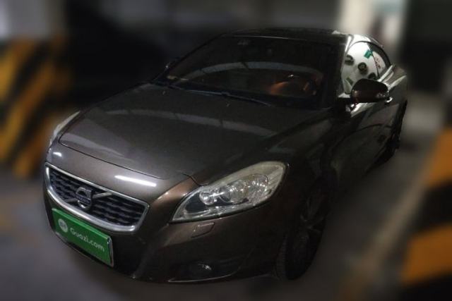 Used Volvo C70 2010 2.5T T5