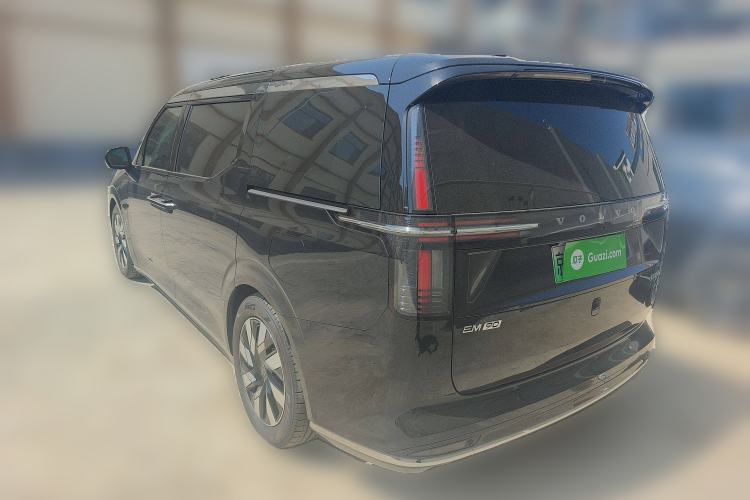 Used Volvo EM90 2025 Ultra Six-Seater Rear Left 45 Deg