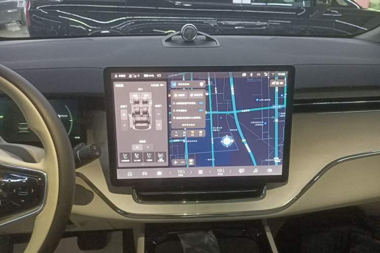 Used Volvo EM90 2025 Ultra Six-Seater Audio And AC Panel