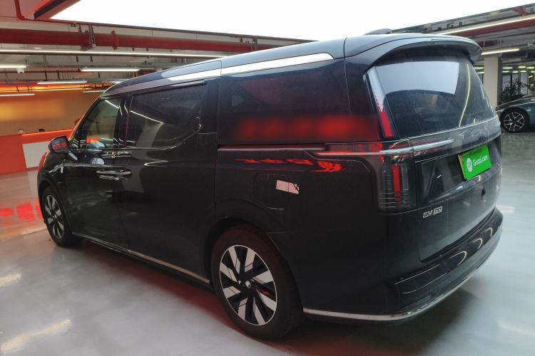 Used Volvo EM90 2025 Ultra Six-Seater Exterior 3
