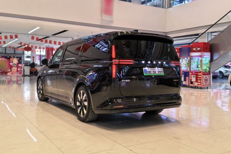Used Volvo EM90 2025 Ultra Six-Seater Exterior 7