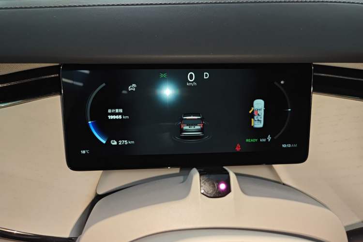 Used Volvo EM90 2025 Ultra Six-Seater Instrument Cluster